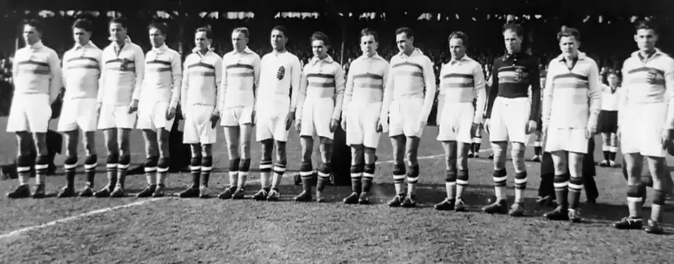 A profizmus kezdetei (1926-1944)